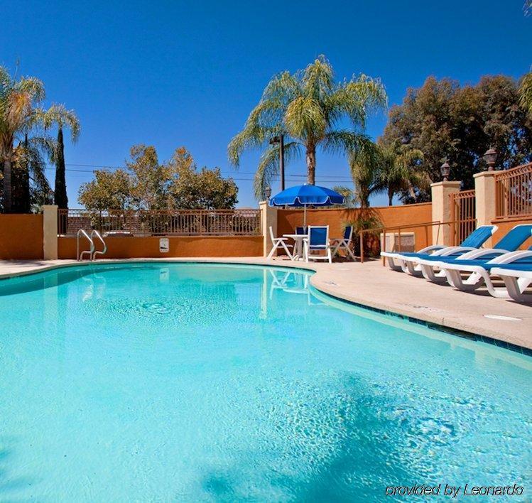Hotel Xola Trademark Collection By Wyndham 3*