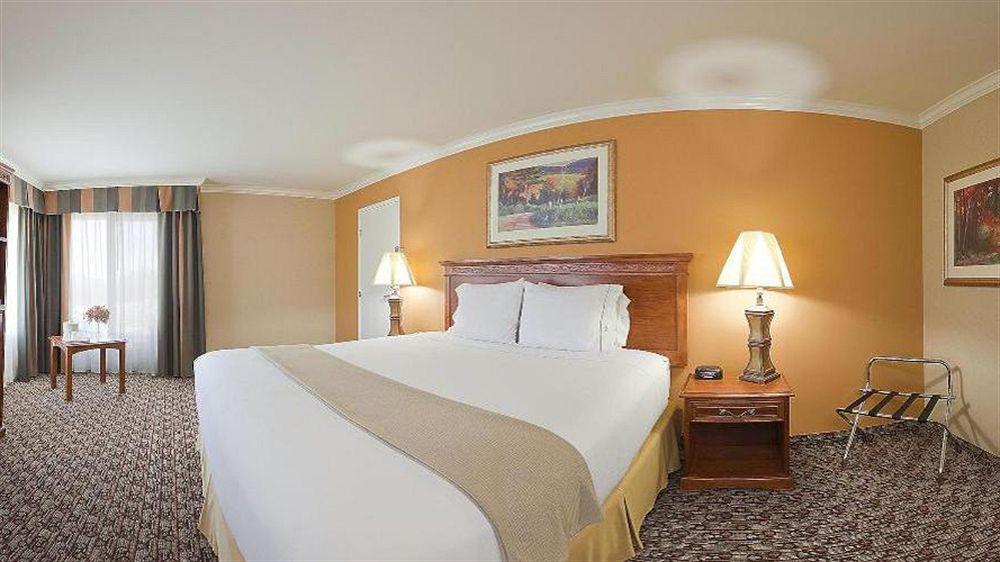 Xola Trademark Collection By Wyndham Hotel Moreno Valley