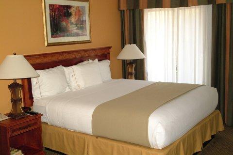 Xola Trademark Collection By Wyndham 3*